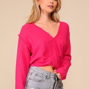 LUMIERE Hot Pink Textured Boho Raw Hem V-Neck Cropped Pullover Top